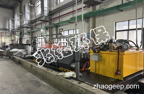 浙江客戶訂購的兆格環(huán)保2套全自動液壓壓榨機(jī)調(diào)試成功